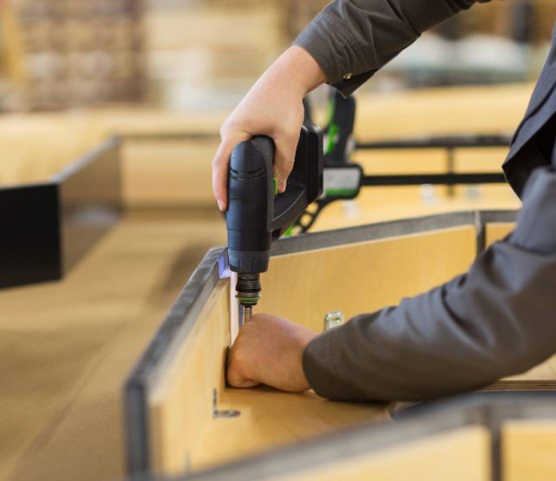 How Custom Lab Furniture Can Enhance Workflow and Efficiency