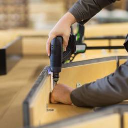 How Custom Lab Furniture Can Enhance Workflow and Efficiency